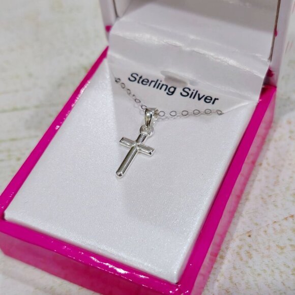 Sterling Silver Cross Pendant Necklace – Dainty Chain & Gift Box - Picture 4 of 6